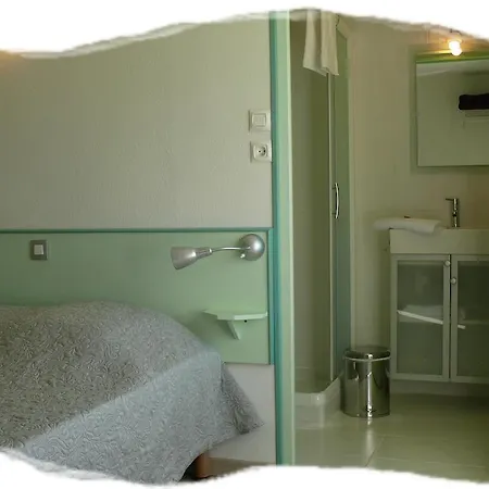 Auberge De La Couronne Lablachère Zimmer foto